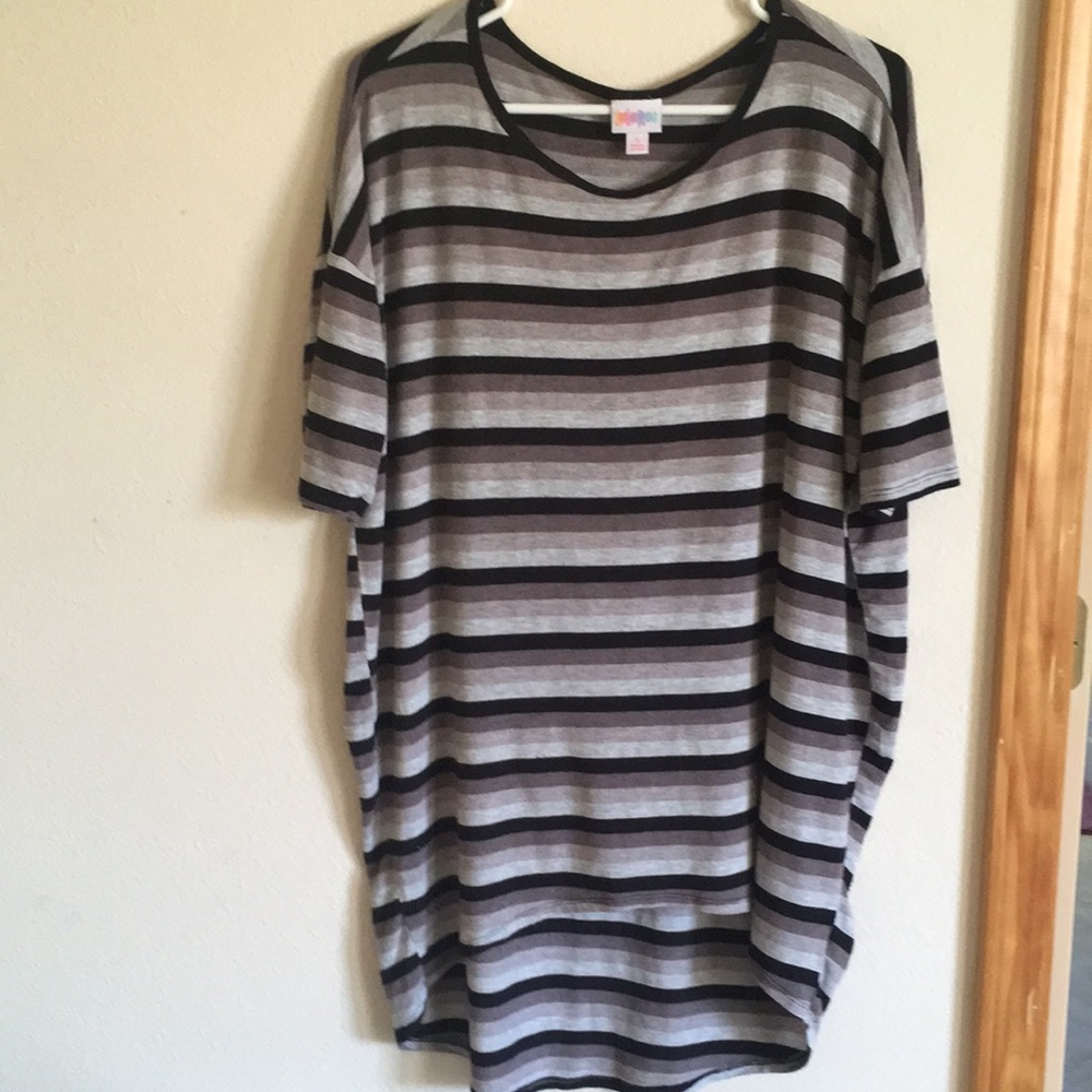 S LulaRoe super soft Irma EUC